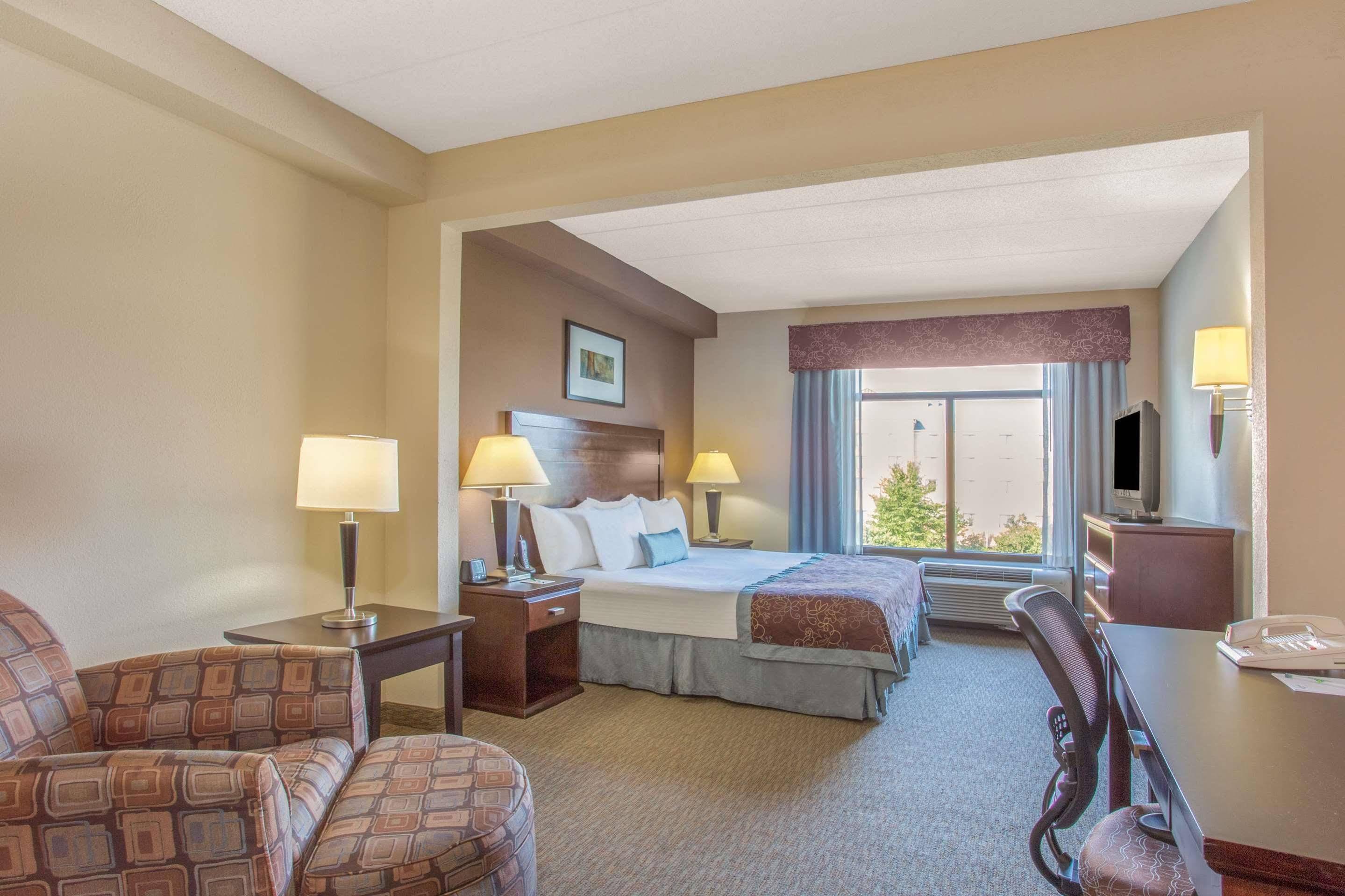 Holiday Inn Fredericksburg - Conference Center By Ihg Exterior foto